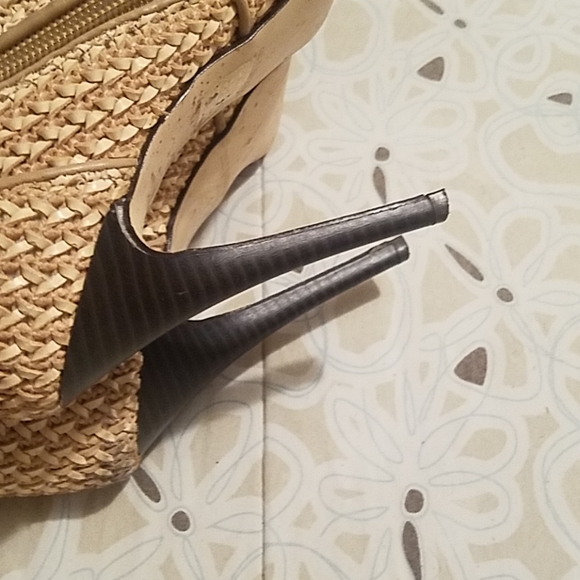 Call it spring heels - Picture 4 of 5